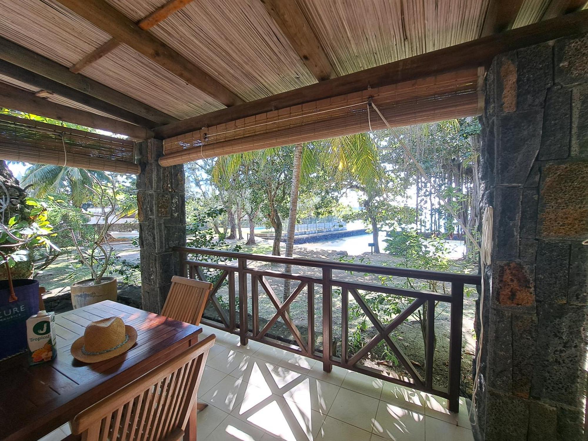 Clair De Lune - Private 2 Bedrooms Beachfront Villa Trou d'Eau Douce Exteriör bild